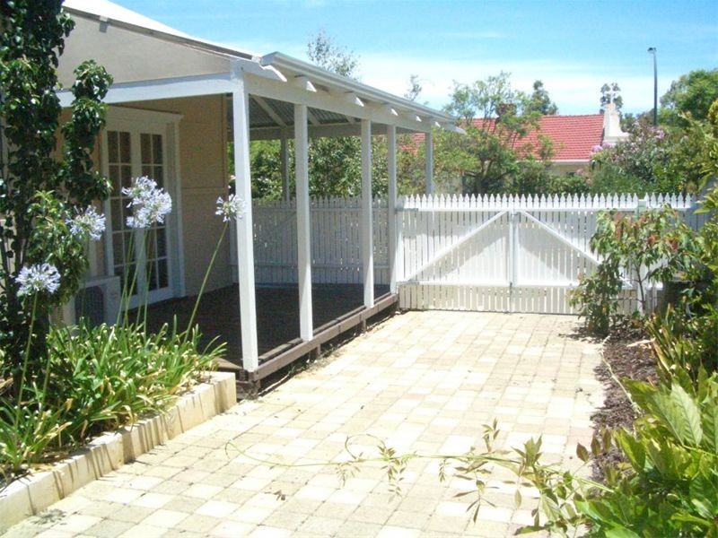 8 Gerard Street, East Victoria Park WA 6101