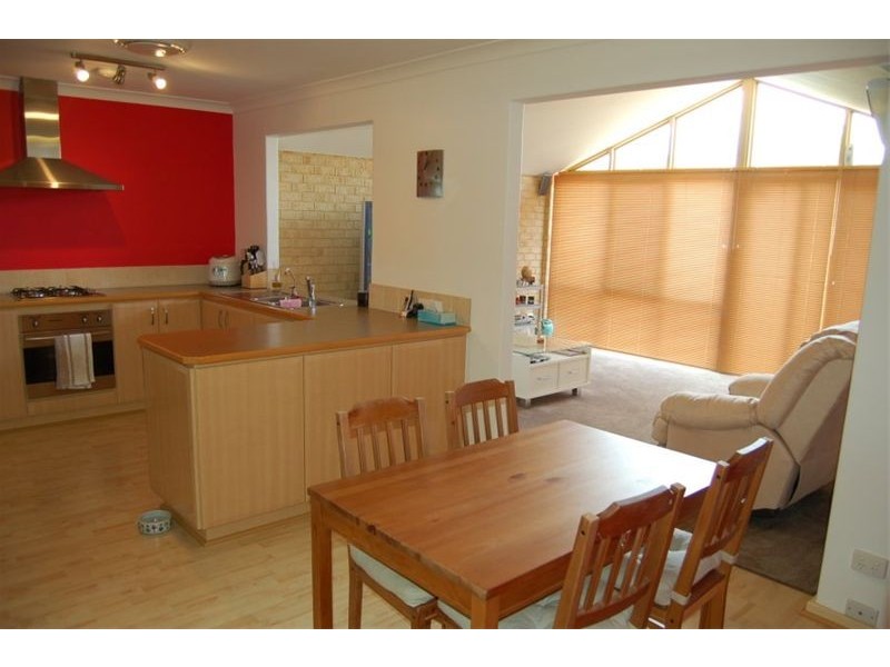 1/2 Alday Street, St James WA 6102