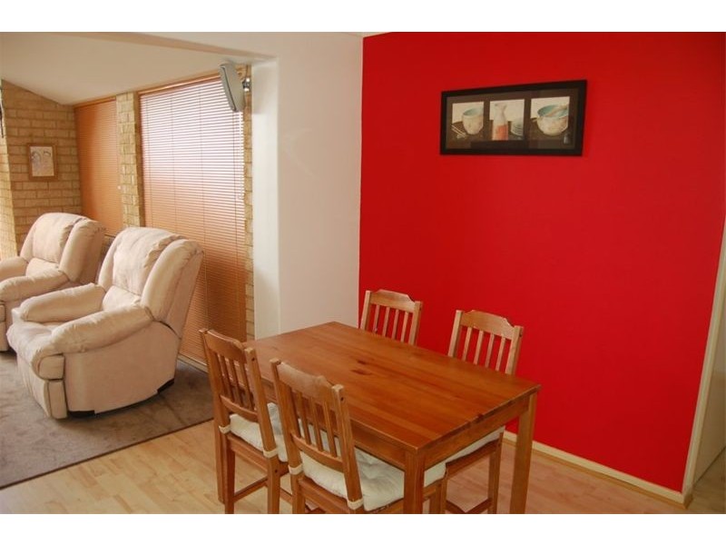 1/2 Alday Street, St James WA 6102