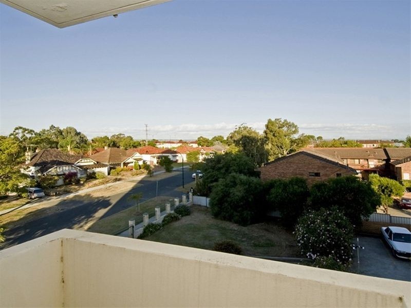 32/159 Hubert Street, East Victoria Park WA 6101