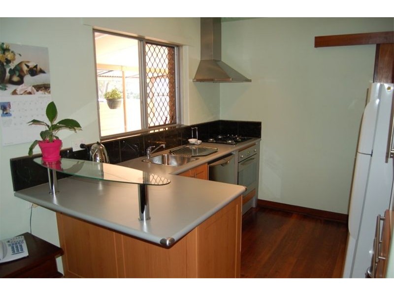 48 Norman Street, St James WA 6102