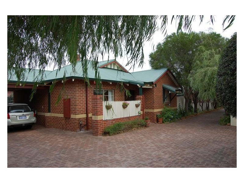 2/44 Hubert Street, East Victoria Park WA 6101