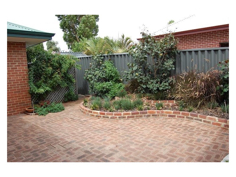 2/44 Hubert Street, East Victoria Park WA 6101