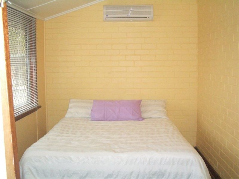28 Clinton Avenue, St James WA 6102