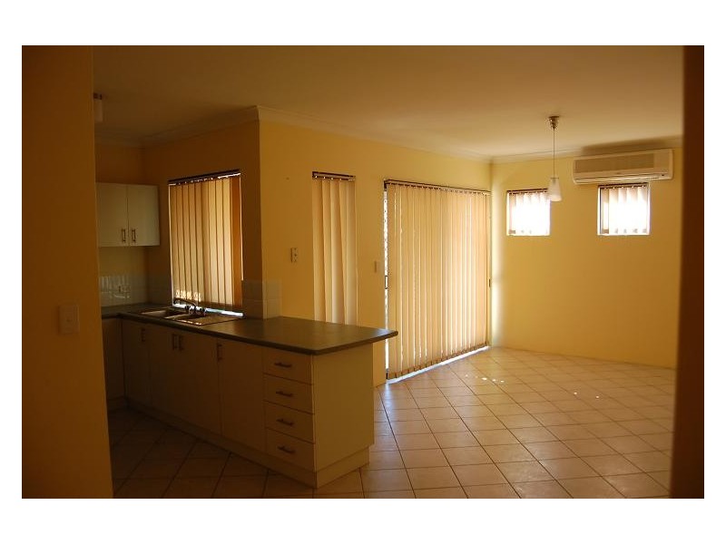 5/5 NORMAN STREET, St James WA 6102