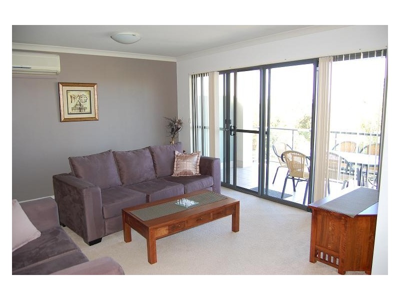 Level 4 14 Waterloo Crescent, East Perth WA 6004