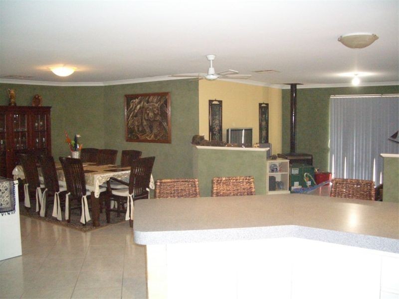 2 Coulthard Crescent, Canning Vale WA 6155