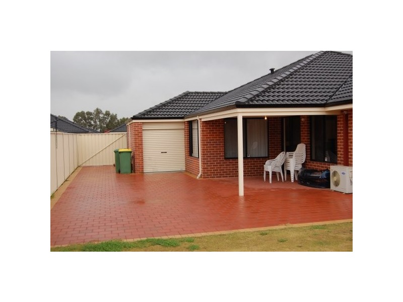 30 Mica Mews, Wattle Grove WA 6107