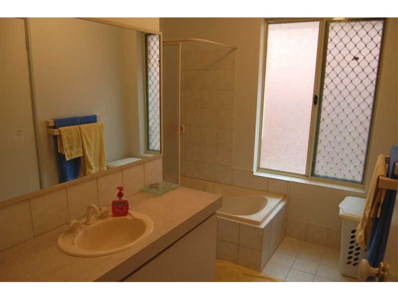 8/13 Norman Street, St James WA 6102