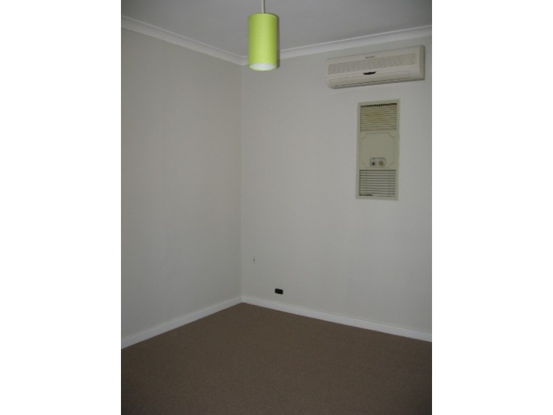 13 Coolgardie Street, St James WA 6102