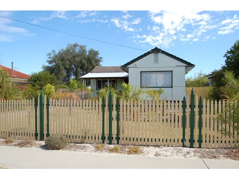 89 Renou Street, East Cannington WA 6107
