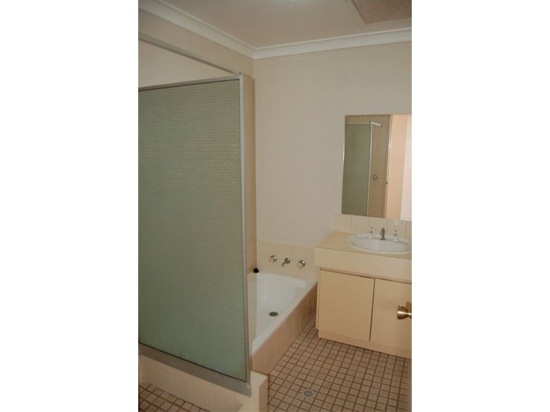 23/20 Alday Street, St James WA 6102