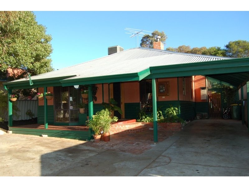 49 Coolgardie Street, St James WA 6102