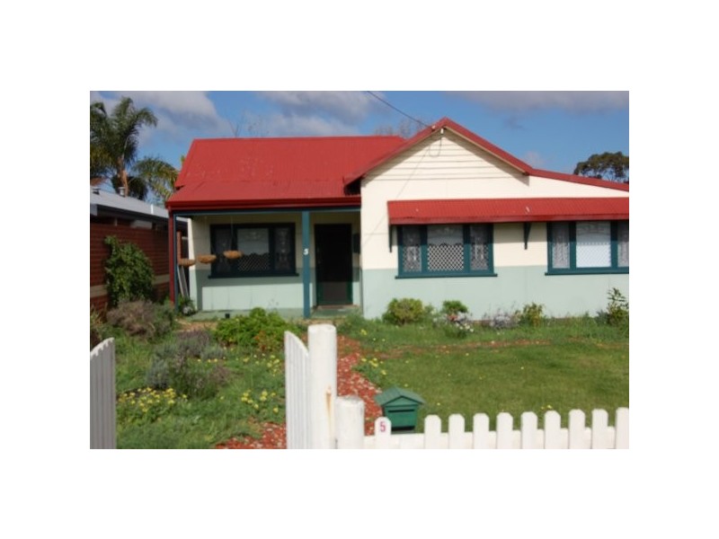 5 Quinn Avenue, Bentley WA 6102