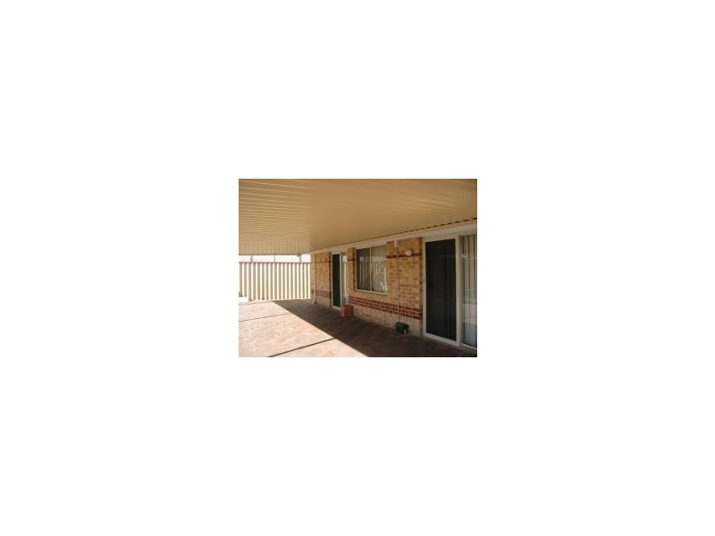 3 Courtland Crescent, Redcliffe WA 6104
