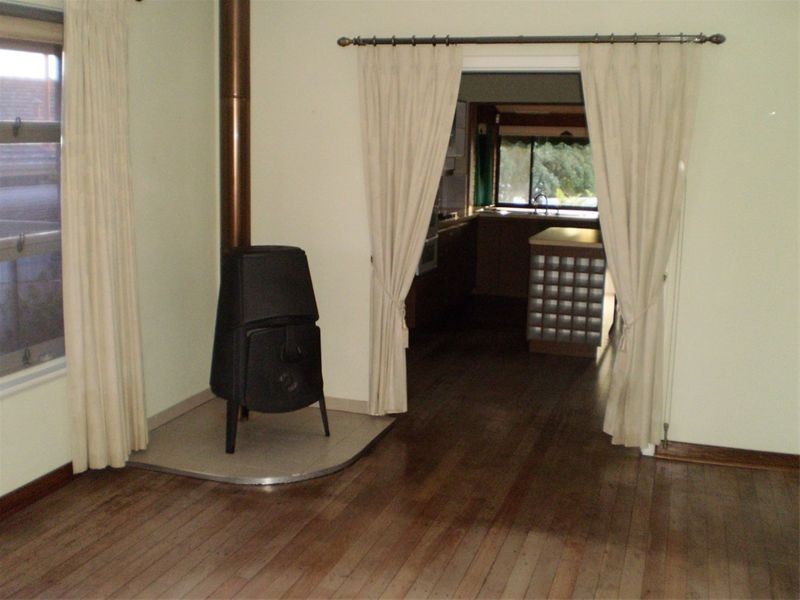 11 Volta Way, Wilson WA 6107