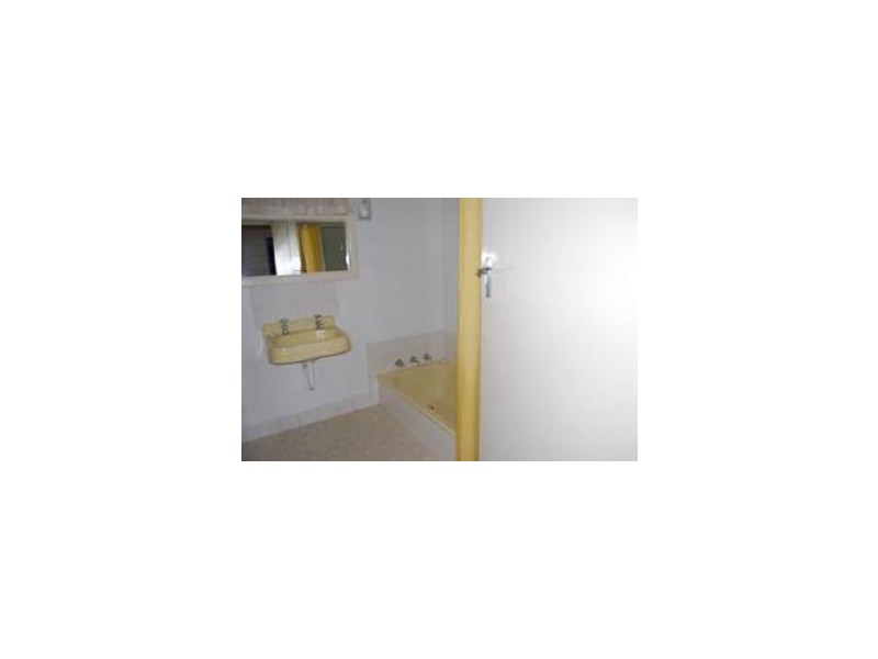 11 Volta Way, Wilson WA 6107