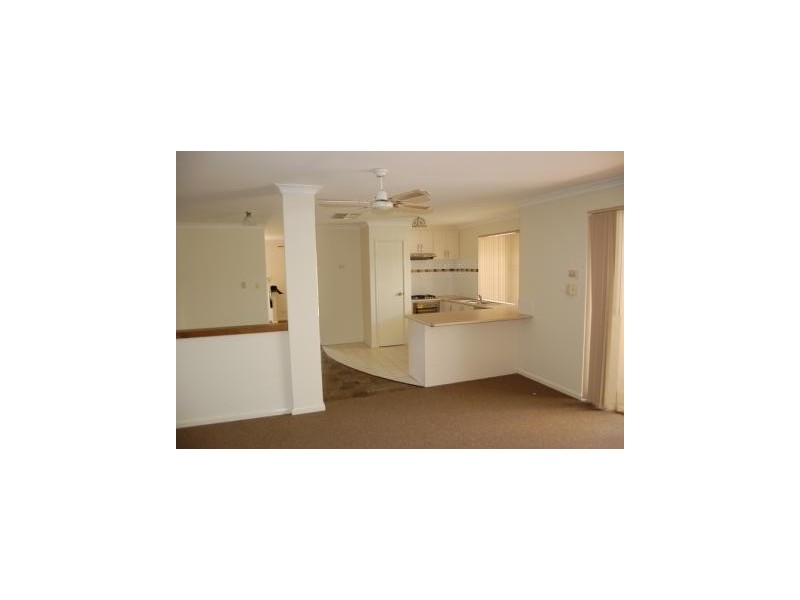 49 Galaxy Way, Carlisle WA 6101