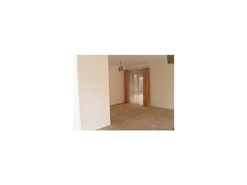 6 Marino Place, Waterford WA 6152