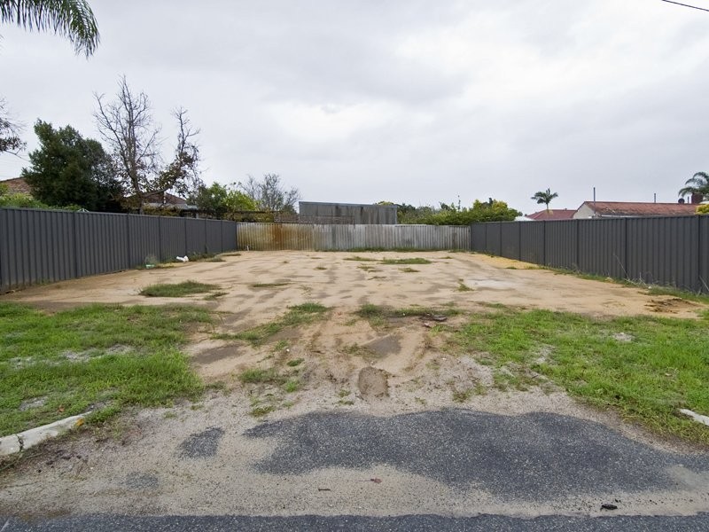 2 Brixton Road, Bentley WA 6102