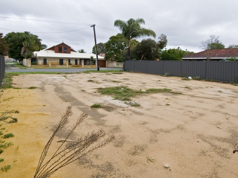 2 Brixton Road, Bentley WA 6102