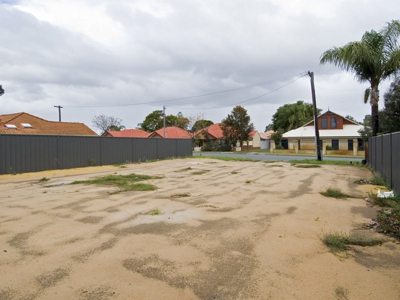 2 Brixton Road, Bentley WA 6102