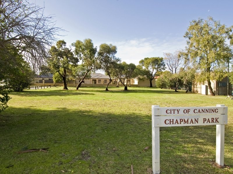 2 Brixton Road, Bentley WA 6102