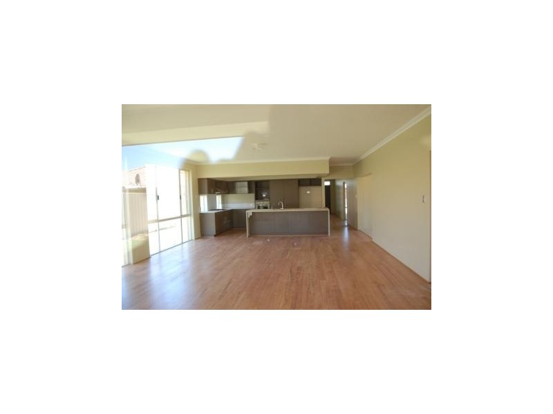 1/22 Bickley Road, Cannington WA 6107
