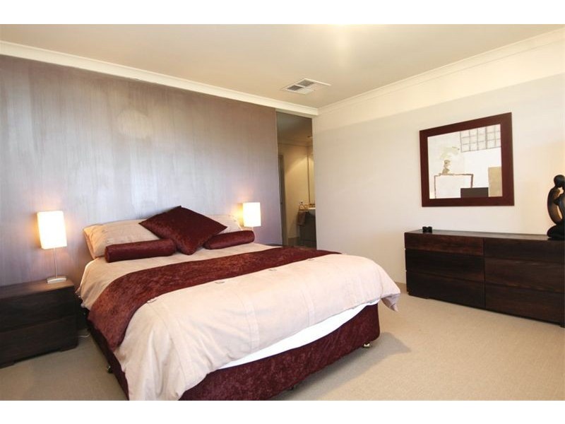 42 Barang Circuit, Karawara WA 6152