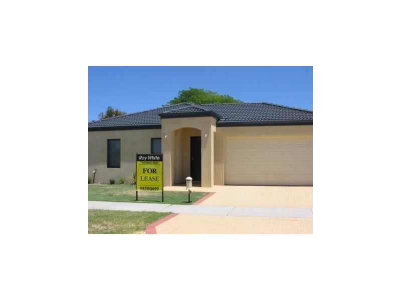 72 Grand Parade, Redcliffe WA 6104