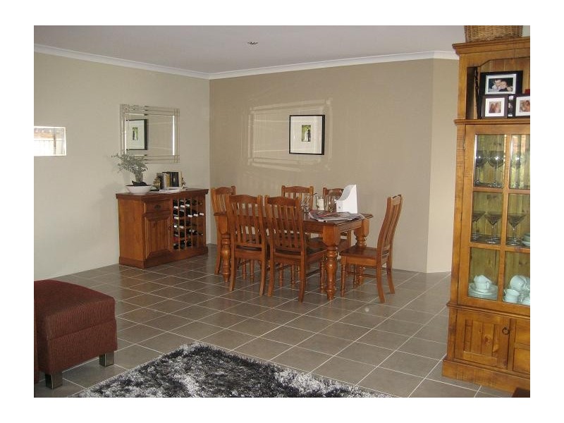 19B Raleigh Street, Carlisle WA 6101