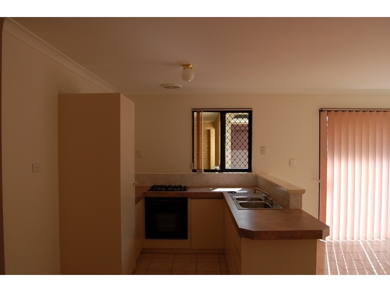 1/64 Henry Street, East Cannington WA 6107