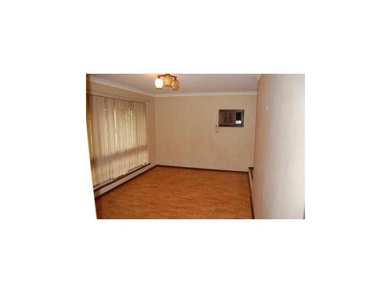 7 Ivers Court, Langford WA 6147