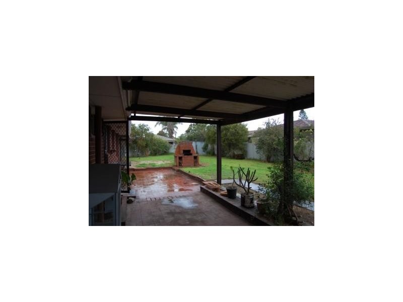 7 Ivers Court, Langford WA 6147