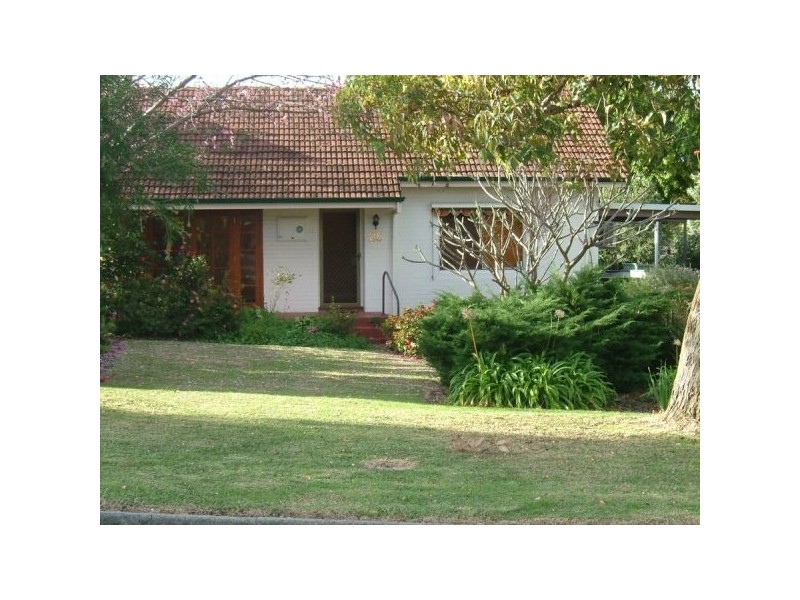 28 Clinton Avenue, St James WA 6102