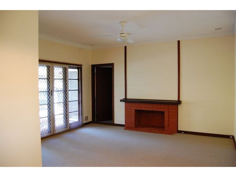 17 Pinedale Street, East Victoria Park WA 6101