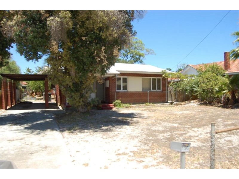136 Manning Road, Wilson WA 6107