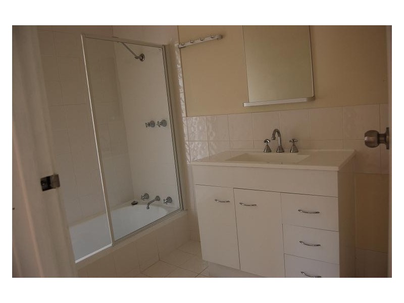 5 Lurnea Place, Karawara WA 6152