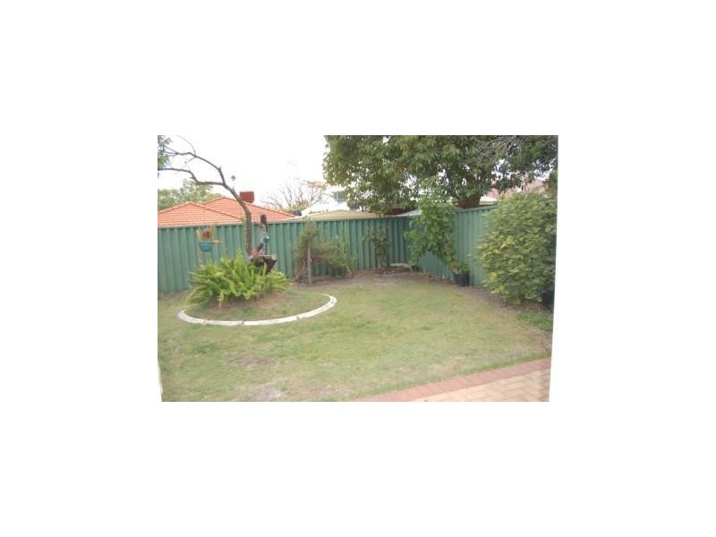 42 Asteroid Way, Carlisle WA 6101