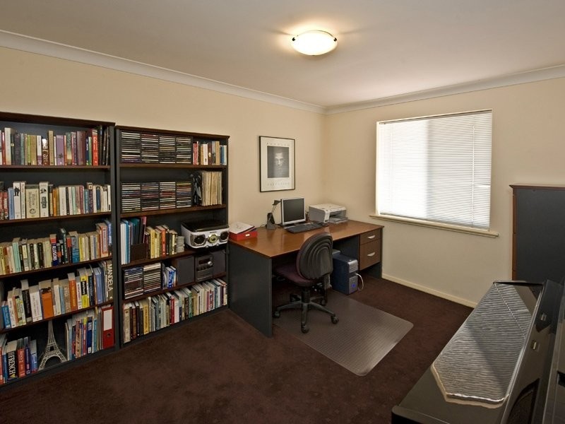 3 Hendon Place, Wilson WA 6107