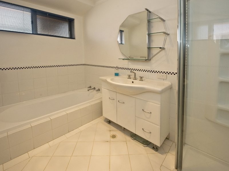 3 Hendon Place, Wilson WA 6107