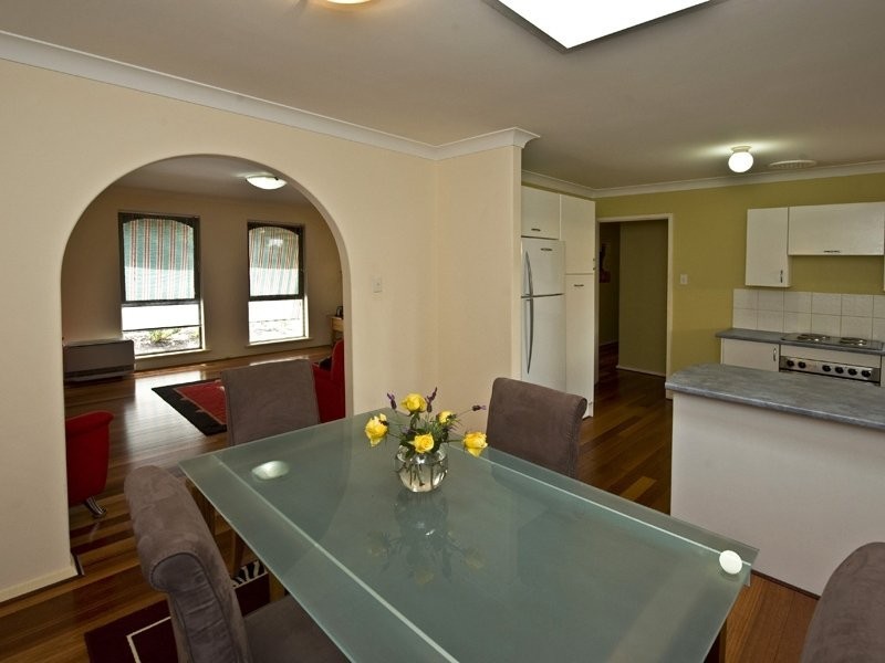 3 Hendon Place, Wilson WA 6107