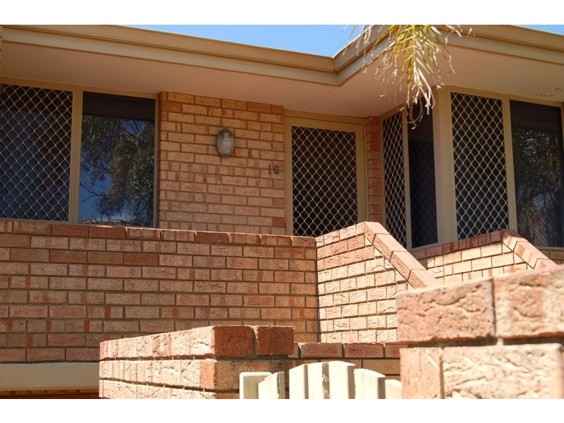 16/2 Mitchell Street, Bentley WA 6102