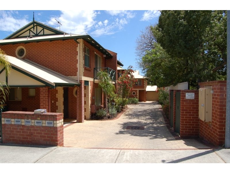 1/17 Clydesdale Street, Victoria Park WA 6100