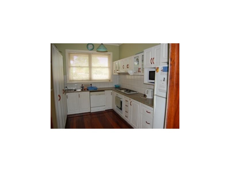 16 Gladstone Street, St James WA 6102