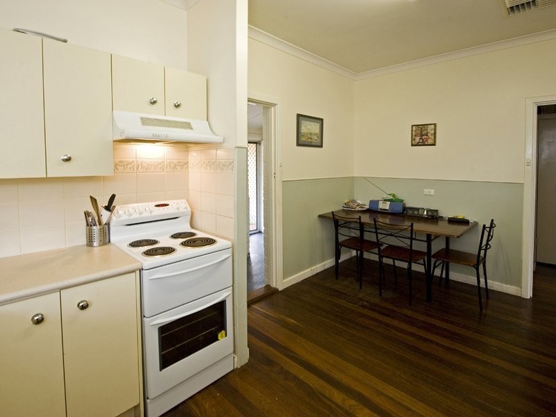 55 Hopkinson Way, Wilson WA 6107