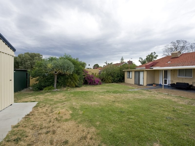 55 Hopkinson Way, Wilson WA 6107
