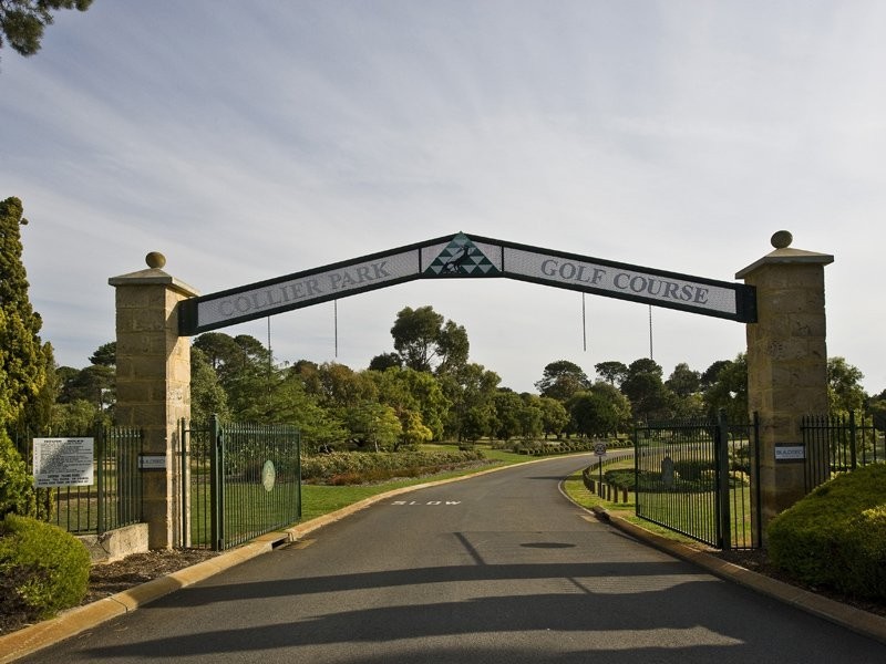 6 Upton Street, St James WA 6102