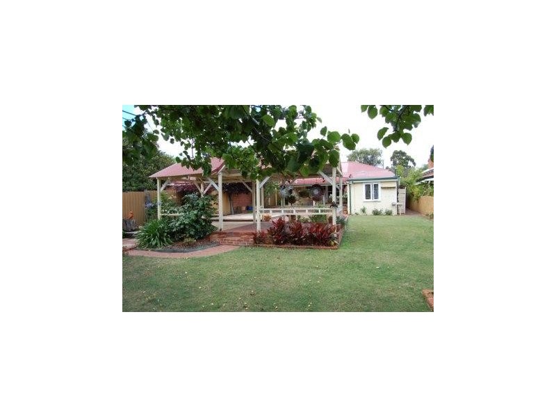 49 Teague Street, Victoria Park WA 6100