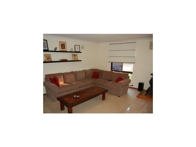 18 Gemini Way, Carlisle WA 6101